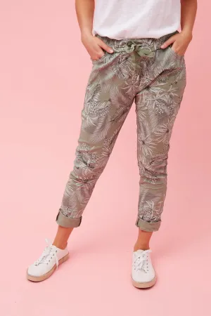 Caroline Morgan Leaf Print Jogger Pant