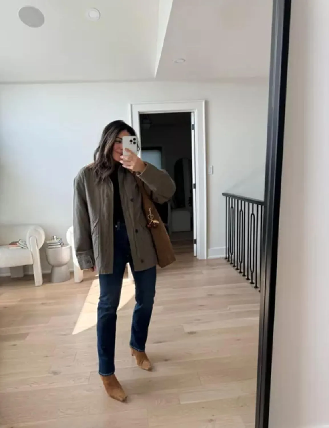 Womens Oversized Barn Jacket Lightweight Button Down Canvas Jacket Corduroy Collar Fall Fashion 2025 Trendy Outwear