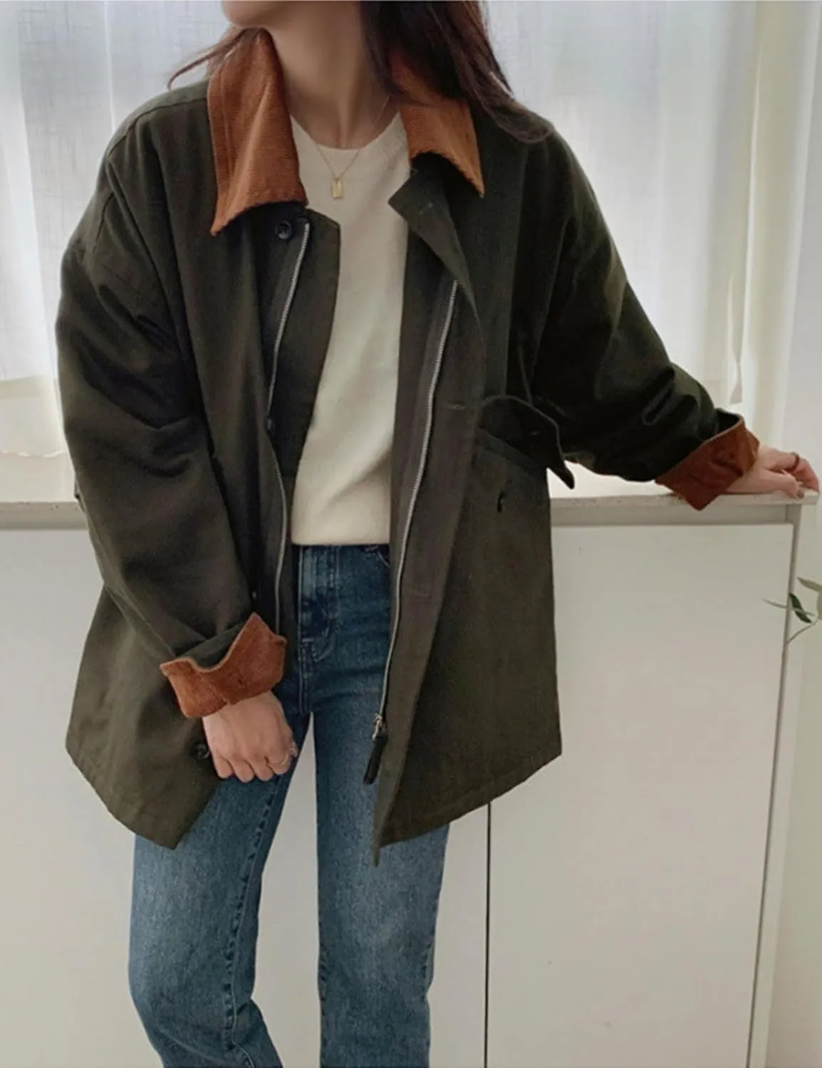 Womens Oversized Barn Jacket Lightweight Button Down Canvas Jacket Corduroy Collar Fall Fashion 2025 Trendy Outwear